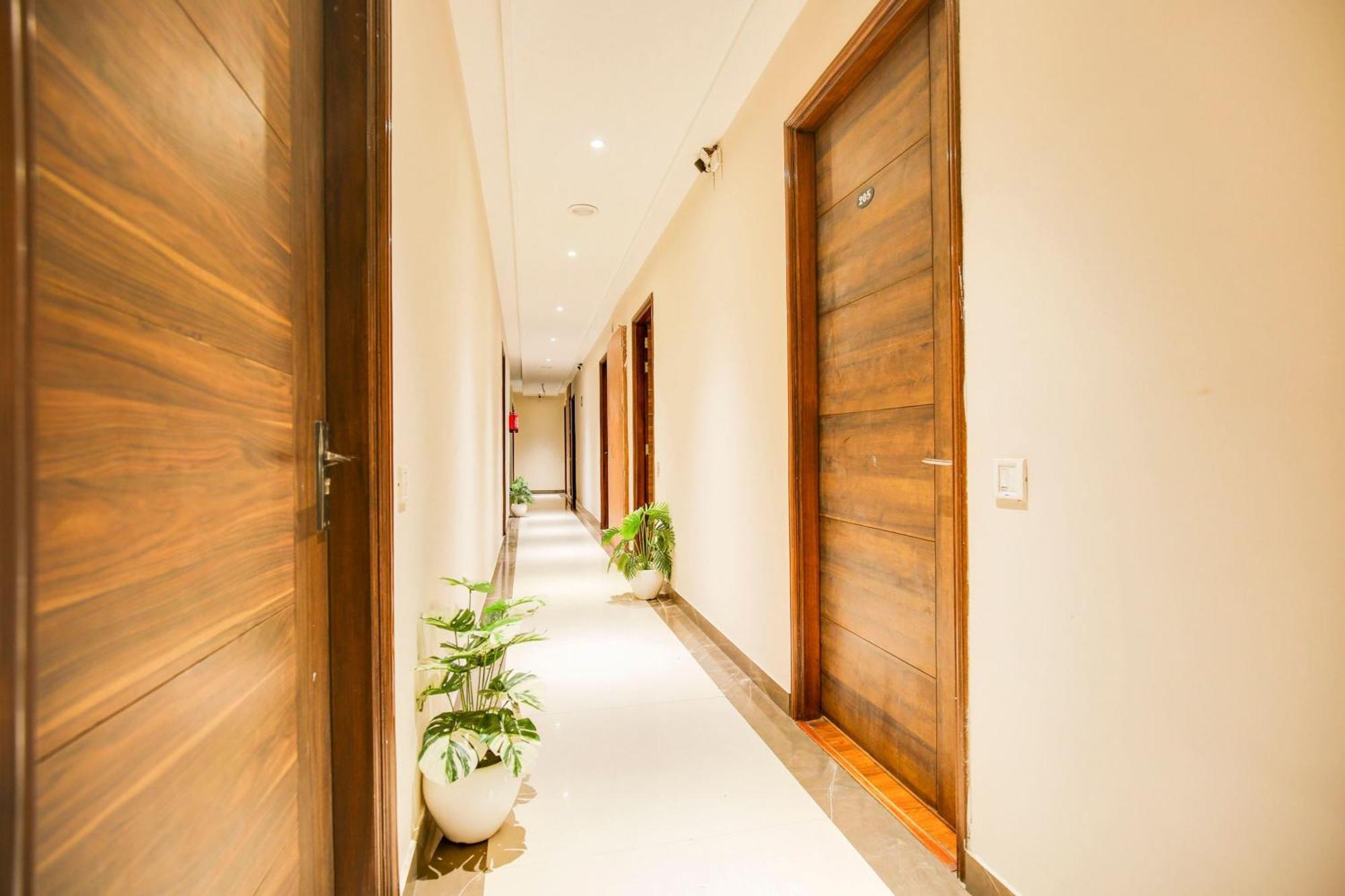 Super Townhouse Grand Fortune Amritsar Exterior foto